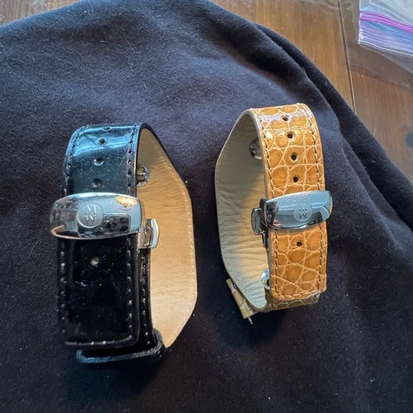 Silver Chronograph women Watch - Picture 9 of 9